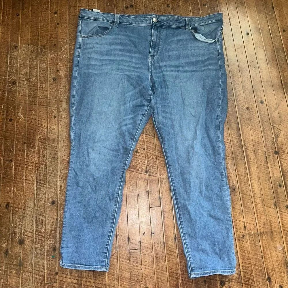American Eagle distressed stretchy relaxed sz 24 jeggings